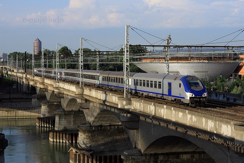 B5.JPG