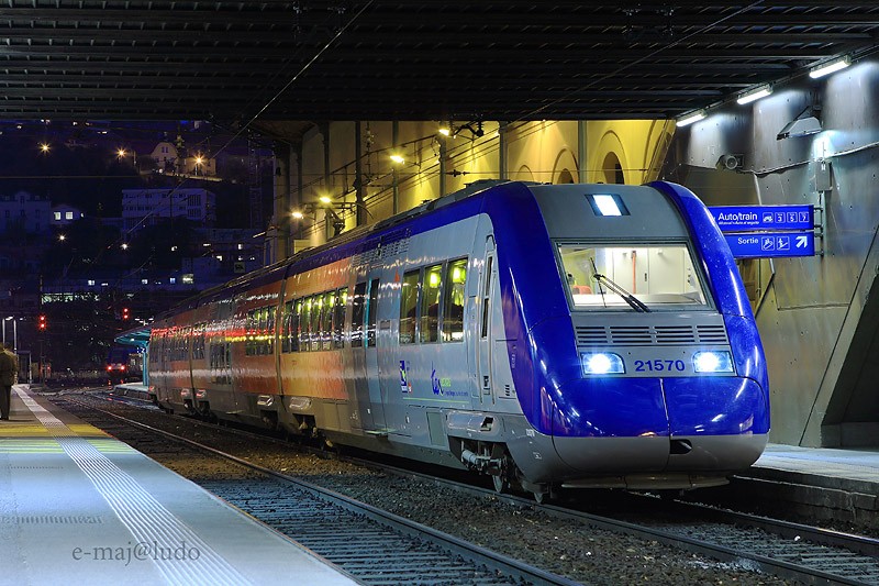 Z21570.JPG