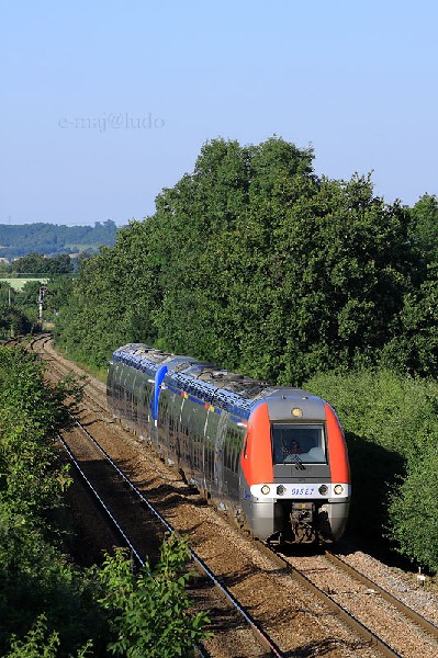 B81527(2).JPG