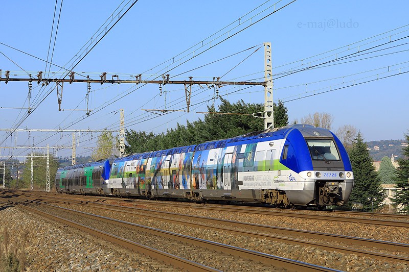 X76725.JPG