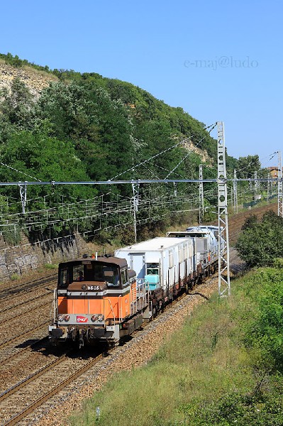 Y8535.JPG