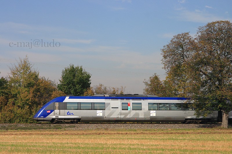 X72500(2).JPG